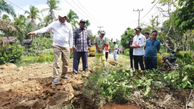 Bupati Anwar Sadat Pantau Langsung Peningkatan Jalan Strategis Parit Pudin Atas Permintaan Masyarakat