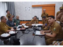 Bupati Muaro Jambi Bambang Bayu Suseno SP. MM. M.S.i, Ikuti Zoom meeting Verifikasi Lapangan Kabupaten Layak Anak (KLA)
