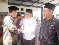 Bupati BBS beserta istri Ririn Novianty,  Hadiri undangan Walimatul Sapar di kediaman (Sekda) Muaro Jambi Budhi Hartono