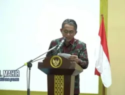 Wakil Bupati Muaro Jambi, Junaidi Mahir, membuka pelatihan Pengelolaan Badan Usaha Milik Desa