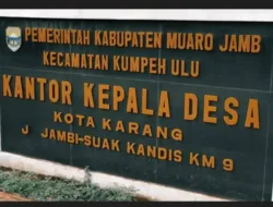 HEBOH! Oknum Kades Kota Karang Chat Tidak Senonoh Istri Warga, Kena Sanksi Sidang Adat : Ritual Cuci Kampung dan 2 Ekor Kambing