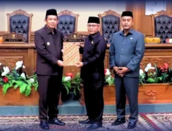 Bupati BBS Jawab Pandangan Fraksi DPRD Muaro Jambi Soal RPJMD 2025–2029: Fokus SDA, UMKM, dan Pelayanan Publik